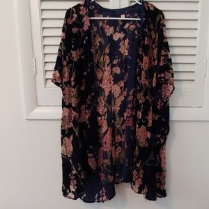Francescas floral velvet kimono